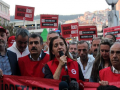 Arzu Çerkezoğlu konuşma yaparken