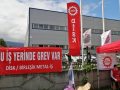 mt reklam’da grev pankartı asıldı 