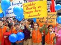 çocuklar bayram yapamıyor   