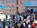 her yaştan işsiz beş işsizden biri  bir yıldan fazladır iş bekliyor