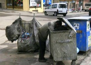 iş yok aramaktan vazgeçen çok 