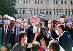 hukuk direniyor avukatlara biber gazlı müdahale