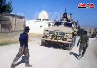 Suriye ordusu ABD askerlerinin yine yolunu kesti