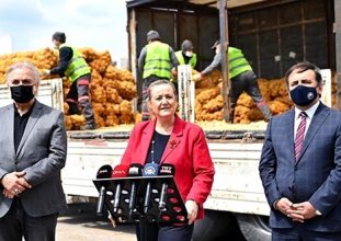 resmi törenle patates-soğan karşılandı