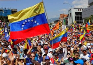 ABD’den Venezuela’ya silahsız soykırım  