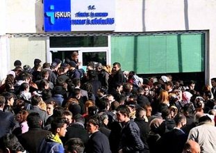 tüik'e göre işsizlik yine azaldı 