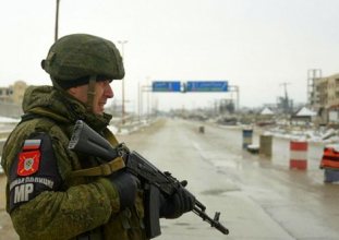 rusya suriye'deki militanlar provokasyonlar için kimyasal madde stokluyor