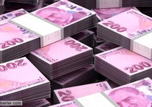 Vatandaş borçlandıkça bankaların kasası doluyor