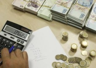 Vergi emekçiden peşin, sermayeye kaçırmak serbest