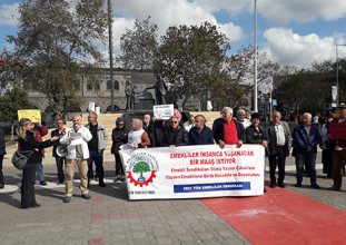 Emekliler hemen ek zam istiyor