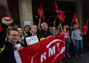 İngiltere'de demiryolu işçilerinden grev kararı