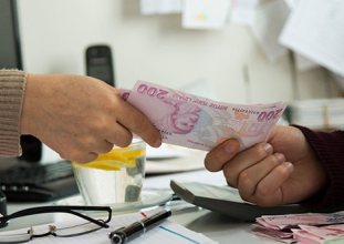 Türk-İş: “Açlık sınırı 9,425 lira”