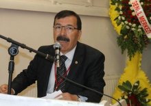 emekliler ek zam talebiyle alanlara çıkıyor    