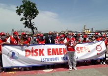 emekliler hükümetin toplu sözleşme teklifine tepki gösterdi