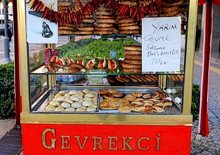 öğrencinin, emekçinin gıdası simit, artık yarım satılıyor 